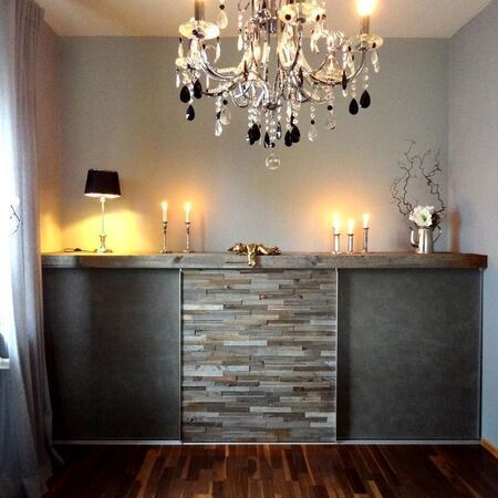 Highboard, Schiebetüren mit Altholzriemchen grau und Nubukleder grau