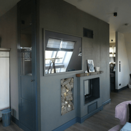 Kaminwand in Betonoptik