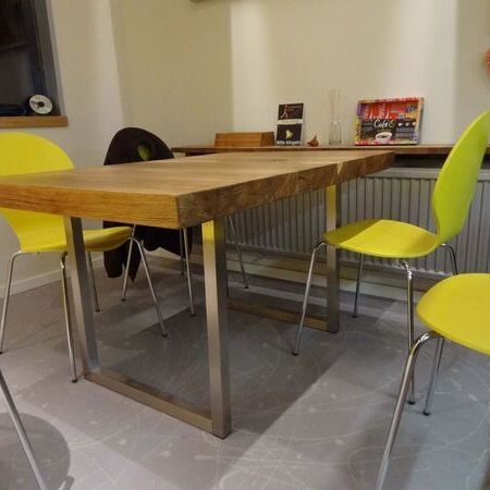 Küchentisch aus alten Eichenbohlen mit Stahlrahmengestell, gewachst